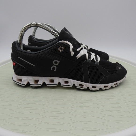 On Running Cloud 5 Womens US 7.5 Athletic Shoes Black White Lace Up Sneakers - Picture 1 of 9